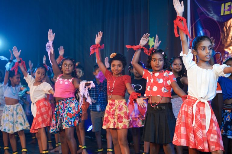 The-2024-annual-concert-at-the-institute-of-english-studies-maharagama (18)