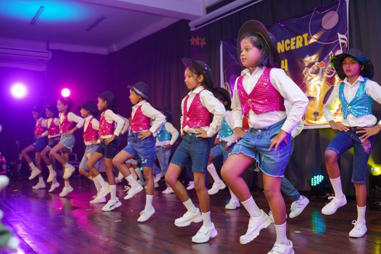 The-2024-annual-concert-at-the-institute-of-english-studies-maharagama (24)