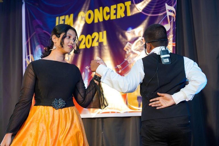 The-2024-annual-concert-at-the-institute-of-english-studies-maharagama (4)