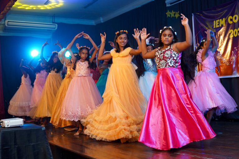 The-2024-annual-concert-at-the-institute-of-english-studies-maharagama (41)