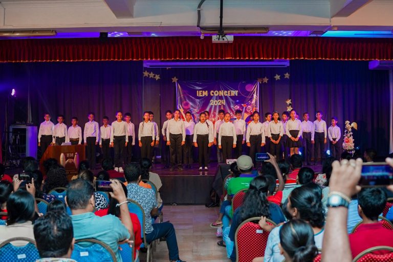 The-2024-annual-concert-at-the-institute-of-english-studies-maharagama (57)